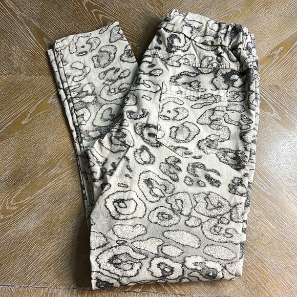 BRAND BAZAR Shimmer Animal Print Pant M - Picture 2 of 10